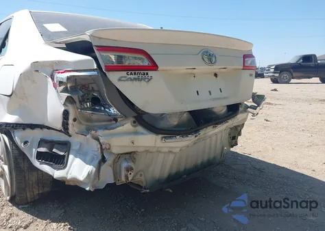 2012 Toyota Camry Se z USA, uszkodzony, nr VIN 4T1BF1FK3CU541106